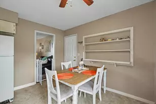 926 S 6th Ave, Hoopeston, IL 60942 - Photo 11