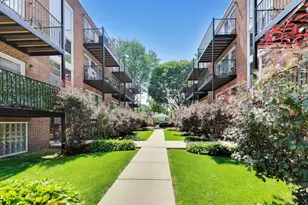 2622 W Catalpa Ave, Chicago, IL 60625 - Photo 3
