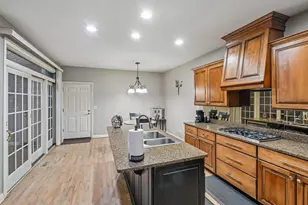 343 Arbor Glen Blvd, Schaumburg, IL 60195 - Photo 7