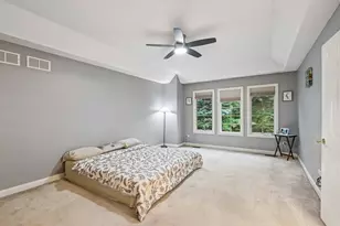 343 Arbor Glen Blvd, Schaumburg, IL 60195 - Photo 17