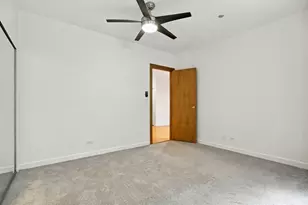 550 W Surf St, Chicago, IL 60657 - Photo 15