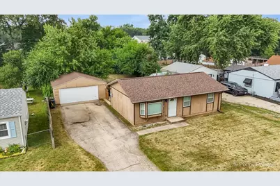 1106 Emerald Lane, Machesney Park, IL 61115 - Photo 3