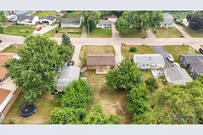 1106 Emerald Lane, Machesney Park, IL 61115 - Photo 29