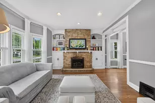 324 N Myrtle Ave, Elmhurst, IL 60126 - Photo 9