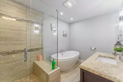 2030 N 72nd Court, Elmwood Park, IL 60707 - Photo 17