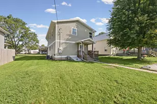 218 E Orleans St, Paxton, IL 60957 - Photo 37