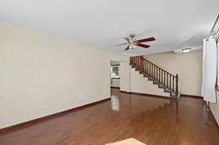 218 E Orleans St, Paxton, IL 60957 - Photo 9
