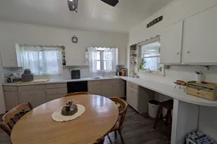 919 Johnson St, Streator, IL 61364 - Photo 5