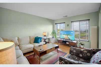 10735 W 5th Avenue #404, Countryside, IL 60525 - Photo 5