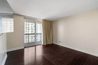 545 N Dearborn Street #2301, Chicago, IL 60654 - Photo 7