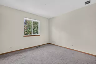 1465 Meadowsedge Ln, Carpentersville, IL 60110 - Photo 19