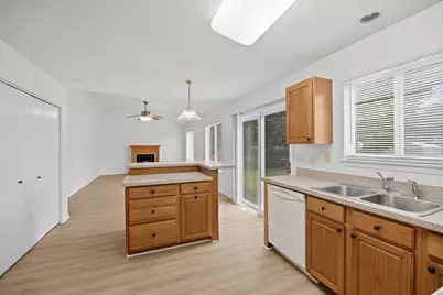 10481 Somerset Lane, Huntley, IL 60142 - Photo 3