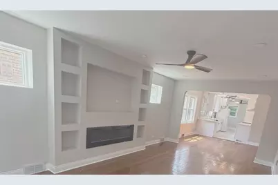 8926 S Paxton Avenue, Chicago, IL 60617 - Photo 17