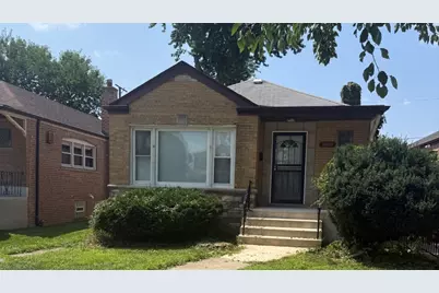 8926 S Paxton Avenue, Chicago, IL 60617 - Photo 1