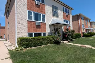 9216 Seymour Ave, Schiller Park, IL 60176 - Photo 1