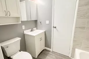 810 Fairoaks Dr, Champaign, IL 61821 - Photo 9
