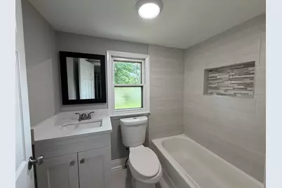 321 Janet Avenue, Darien, IL 60561 - Photo 17