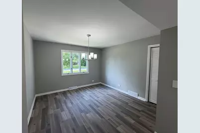 321 Janet Avenue, Darien, IL 60561 - Photo 9