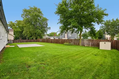 930 Dorncliff Lane, Buffalo Grove, IL 60089 - Photo 27