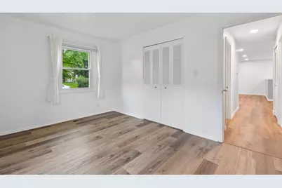 930 Dorncliff Lane, Buffalo Grove, IL 60089 - Photo 19