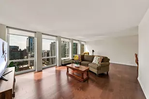 111 E Chestnut St, Chicago, IL 60611 - Photo 11