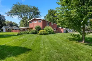 303 Central Ave, Aurora, IL 60506 - Photo 1