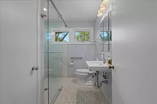 303 Central Ave, Aurora, IL 60506 - Photo 25