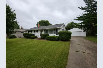 735 Maple Street, Marengo, IL 60152 - Photo 1