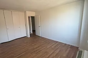 5100 N Marine Dr, Chicago, IL 60640 - Photo 9