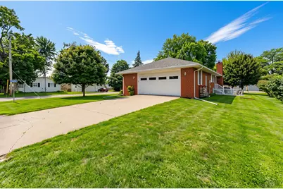 701 W Clark Street, Princeton, IL 61356 - Photo 3