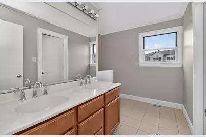 400 S Frontenac Street, Aurora, IL 60504 - Photo 15