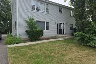 489 Eisenhower St, Marengo, IL 60152 - Photo 1