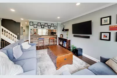 1711 Vermont Drive, Elk Grove Village, IL 60007 - Photo 9