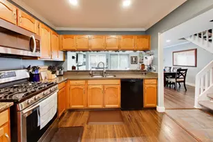 1711 Vermont Dr, Elk Grove Village, IL 60007 - Photo 13