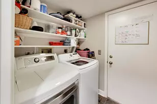1711 Vermont Dr, Elk Grove Village, IL 60007 - Photo 17
