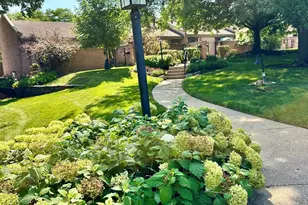 550 E Main St, Barrington, IL 60010 - Photo 3