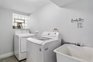 9913 S Parnell Ave, Chicago, IL 60628 - Photo 31