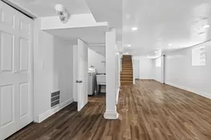9913 S Parnell Ave, Chicago, IL 60628 - Photo 21