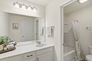 153 Roslyn Pl, Bloomingdale, IL 60108 - Photo 19