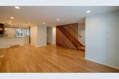 934 E 55th Street, Chicago, IL 60615 - Photo 3