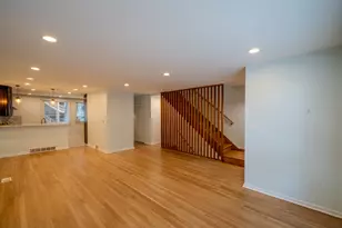 934 E 55th St, Chicago, IL 60615 - Photo 3