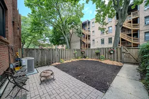 934 E 55th St, Chicago, IL 60615 - Photo 19