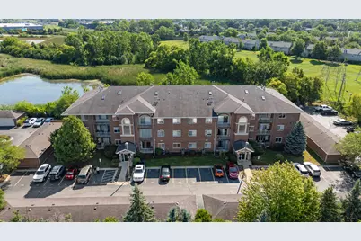 881 N Swift Road #306, Addison, IL 60101 - Photo 3