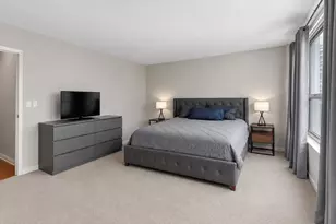 3600 N Lake Shore Dr, Chicago, IL 60613 - Photo 13