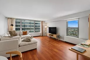 3600 N Lake Shore Dr, Chicago, IL 60613 - Photo 5