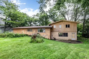 3S664 Delles Rd, Naperville, IL 60563 - Photo 5