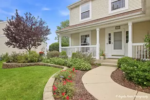 4707 Joyce Ln, McHenry, IL 60050 - Photo 3