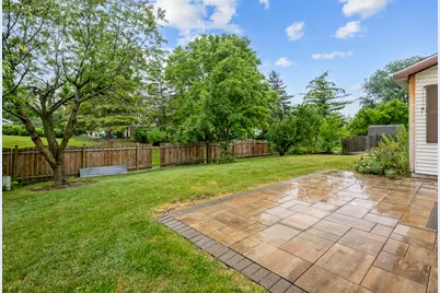 1347 Rose Boulevard, Buffalo Grove, IL 60089 - Photo 27