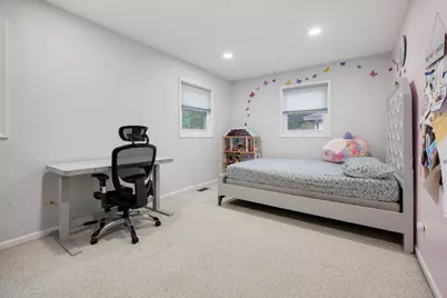 1347 Rose Boulevard, Buffalo Grove, IL 60089 - Photo 19