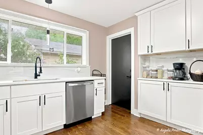 2023 Elim Avenue, Zion, IL 60099 - Photo 7